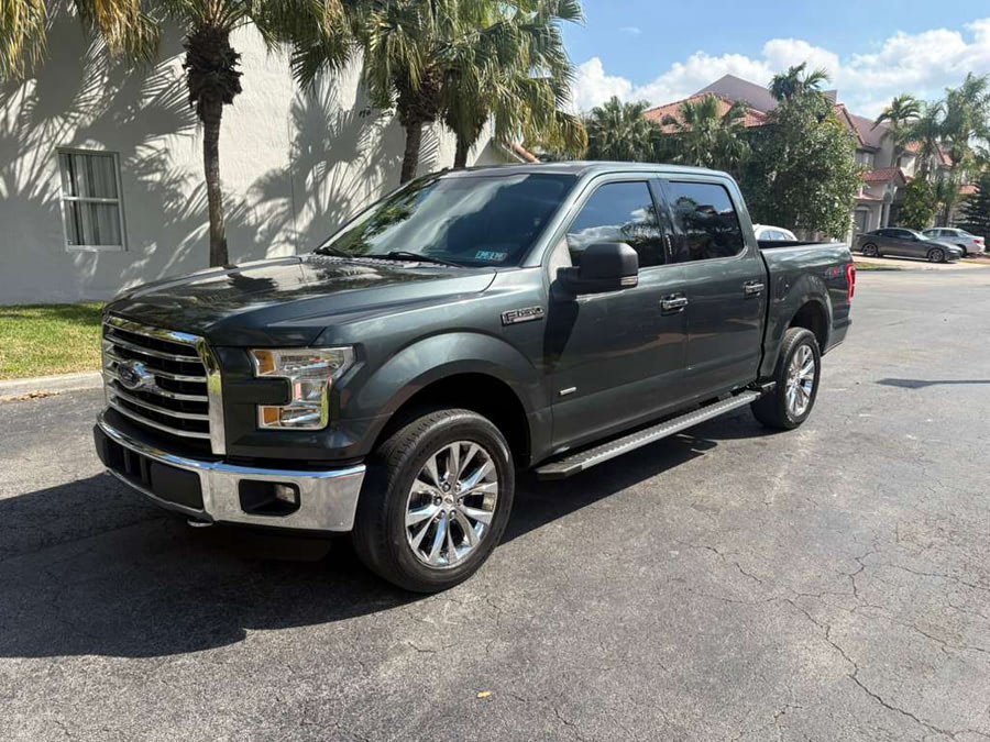 Ford F-150 SuperCrew XLT